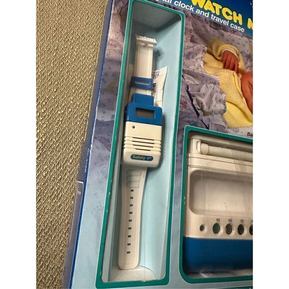 Vintage 90s New Old Stock Safety 1st Portable Wrist Watch Baby Digital Monitor - Picture 2 of 9